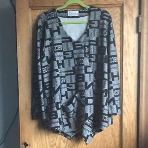 A T by Transparente top